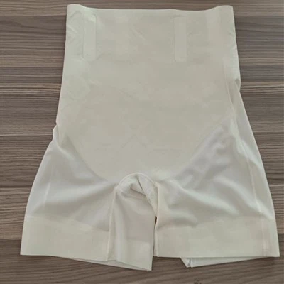 Pakaian Dalam Hip Dips